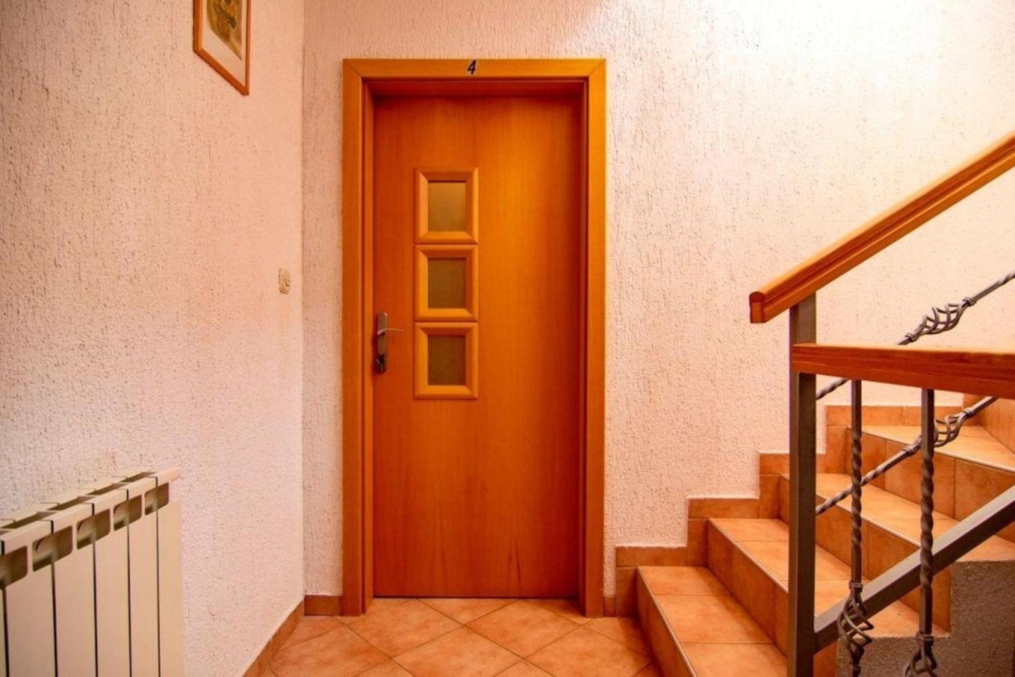 Apartment Wunderschoenes In Mit Eigenem Balkon